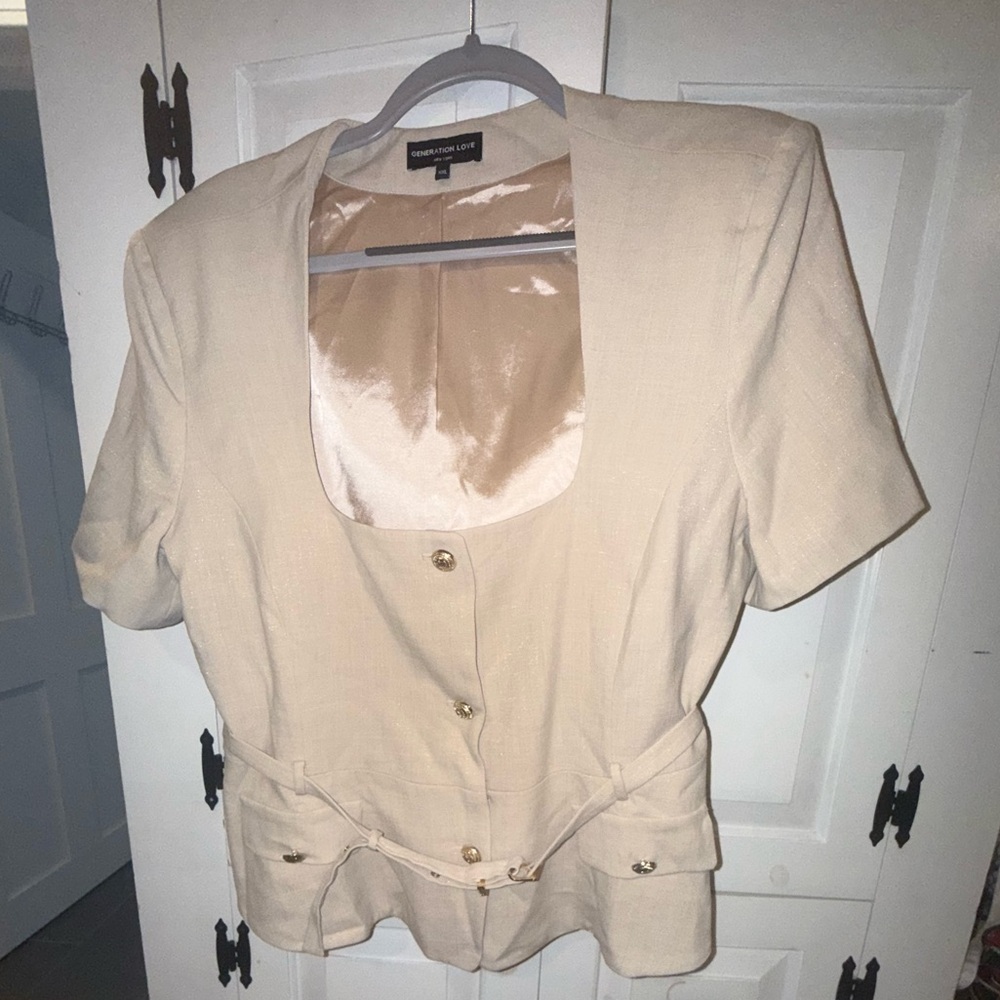 XXL Generation Love Beige Short Sleeve Blazer